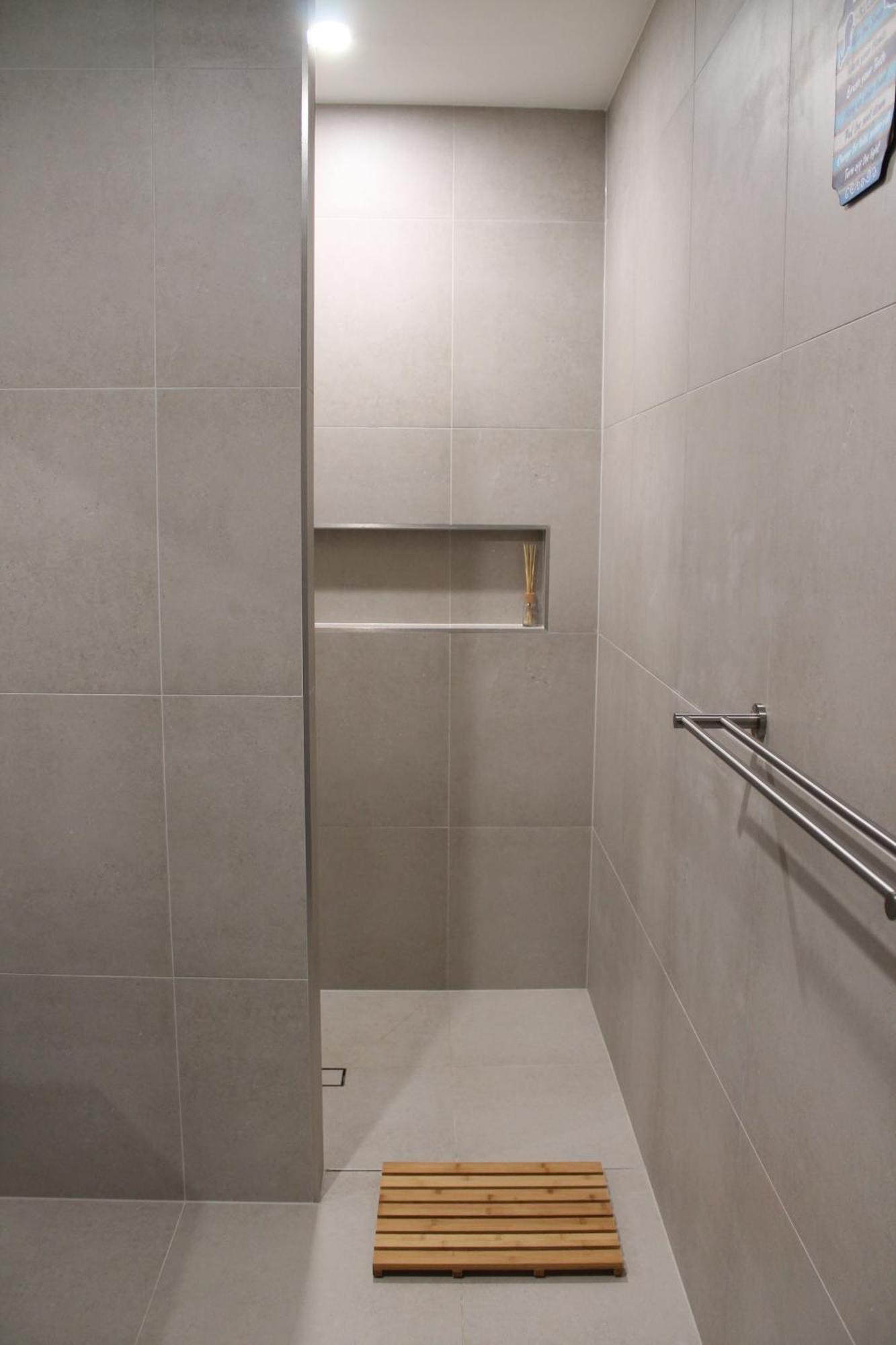 The Woodlands Hideaway - Premium Acreage Guesthouse 브라운스 플레인즈 외부 사진